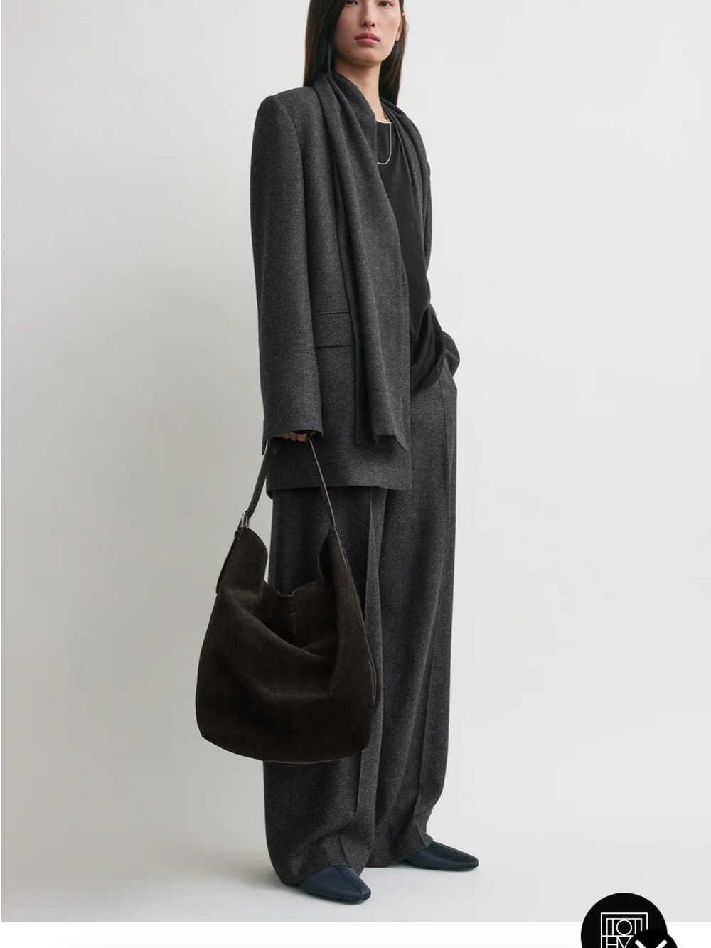 Toteme Suede Shoulder Tote Bag - Picture 6 of 8